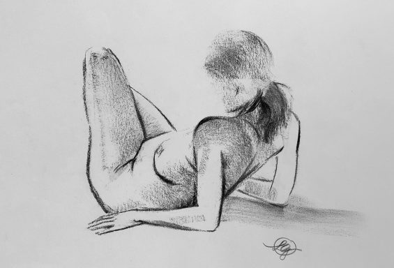Aktzeichnung einer liegenden, nackten Frau in einer entspannten Pose. Blick von seitlich hinten